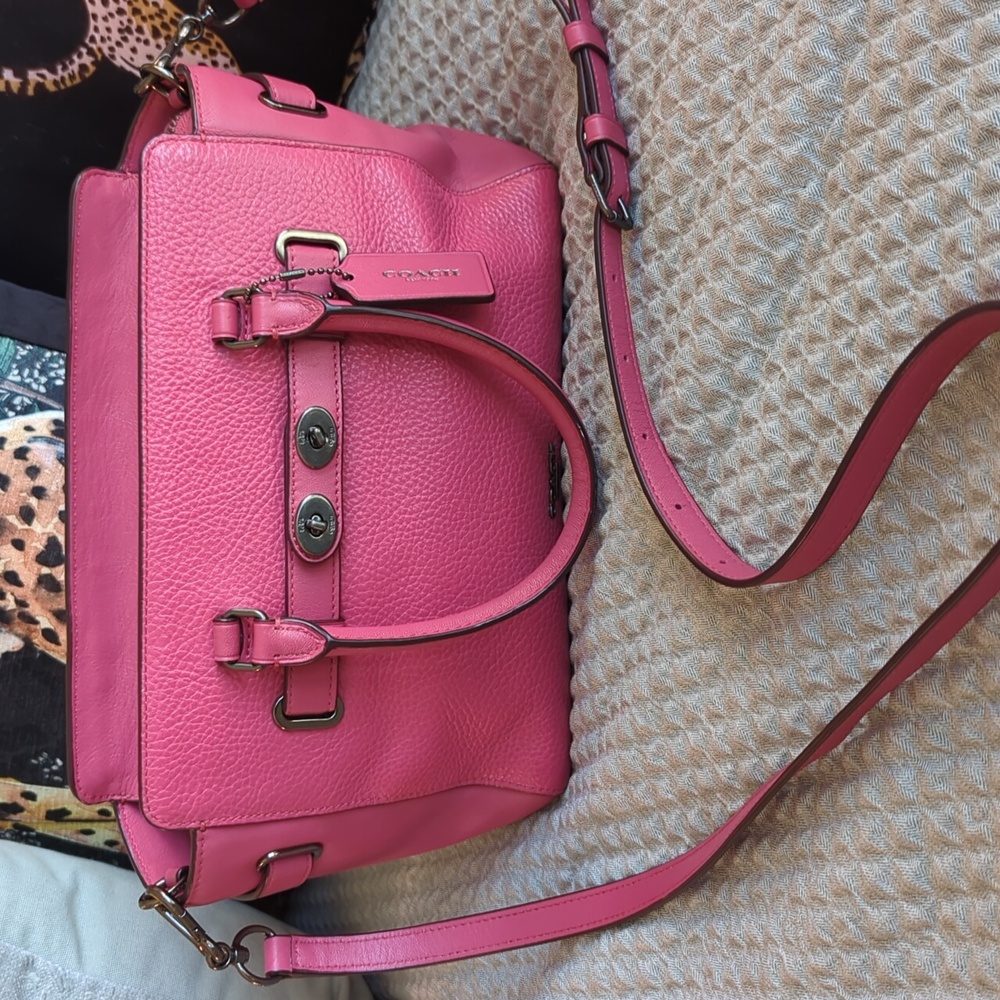 COACH Blake 25 Carryall Bag
